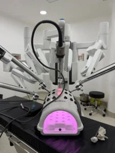 Cirugía robótica da Vinci X: nueva etapa del Dr. Marnes Molina 1 sistema quirurgico da vinci x entrenamiento
